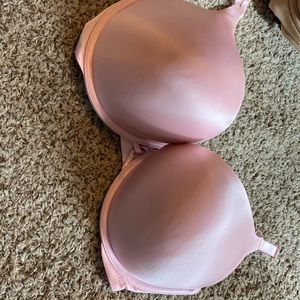 Light pink Victoria secret bra. 36DD